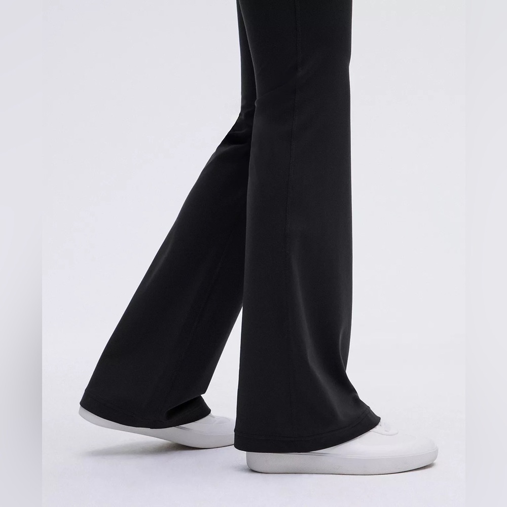 Lululemon Groove Super High-Rise Flared Pant Nulu Black Size 12 - Picture 6 of 12